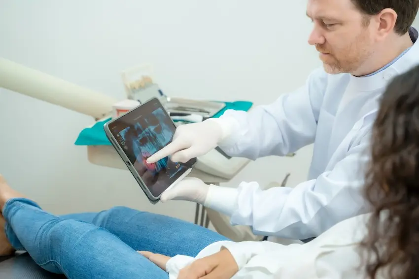 Advanced Pearl AI diagnostics and 3D CBCT imaging technology for dental implants in Williamsburg Virginia